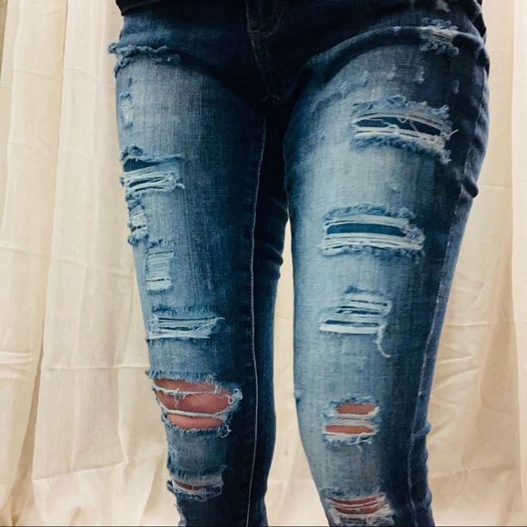 Distressed Skinny Jeans - Picture 2 of 4